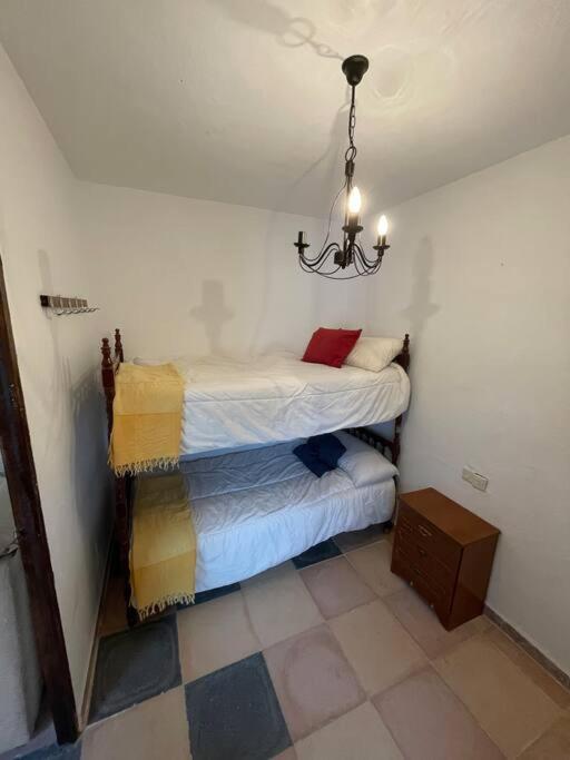 Villa Maria, Casa Rural En Cazalla De La Sierra. Luaran gambar