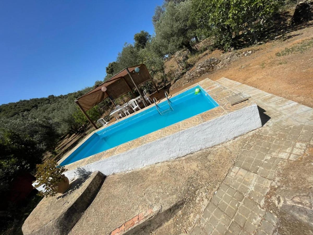 Villa Maria, Casa Rural En Cazalla De La Sierra. Luaran gambar